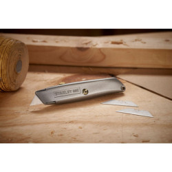 COUTEAU LAME RETRACT. 19mm SB