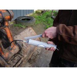 POMPE A GRAISSE METAL 400gr