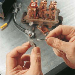 ADAPTATEUR TRONCONNAGE MANDRIN A VIS DREMEL SB4