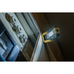 LAMPE PORTABLE 4 LED SMD