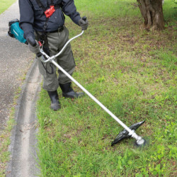 DEBROUSSAILLEUSE MAKITA DUR369AZ 2X18V SANS BATT