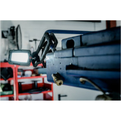 PROJECTEUR PORTABLE LED 950LM RECHARGEABLE